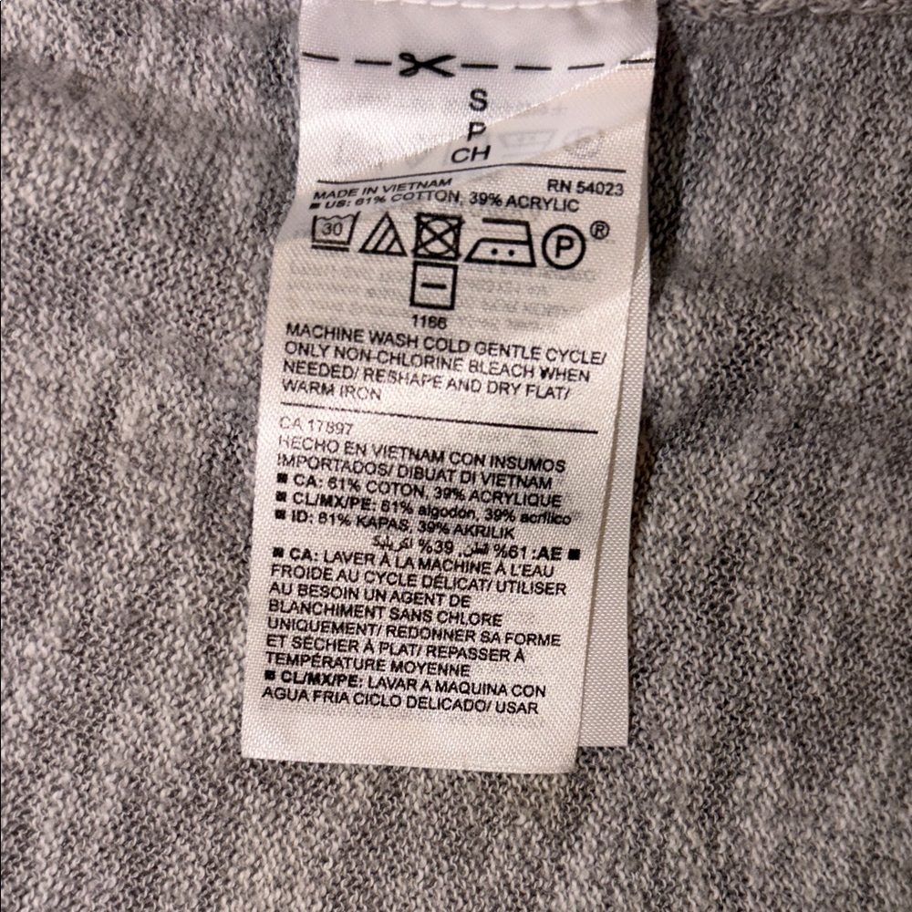 Old Navy Light Gray Women's Cardigan - Picture 4 of 4